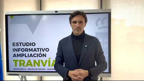 El consejero de Fomento e Infraestructuras, Jorge Garc&iacute;a Montoro, destaca que esta actuaci&oacute;n supone un paso decisivo en la transformaci&oacute;n del sistema p&uacute;blico de movilidad en el &aacute;rea metropolitana de Murcia y su &aacute;rea de influencia. (CARM)