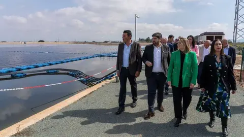 Inauguraci&oacute;n de la nueva cubierta fotovoltaica flotante en el Embalse de Cola de la Comunidad de Regantes del Campo de Cartagena. (Ayuntamiento de Cartagena)