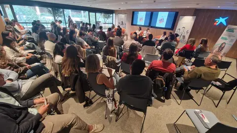 Un momento de las &lsquo;Jornadas preMIR 2026&rsquo; en el edificio corporativo de CaixaBank en Murcia. (CaixaBank)