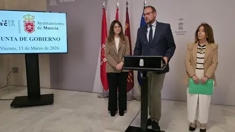 El concejal de Desarrollo Urbano y Ciudad Inteligente, Jos&eacute; Guill&eacute;n, en la rueda de prensa posterior a la Junta de Gobierno. (Ayuntamiento de Murcia)