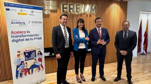 Foto durante el acto de presentaci&oacute;n. (FREMM)
