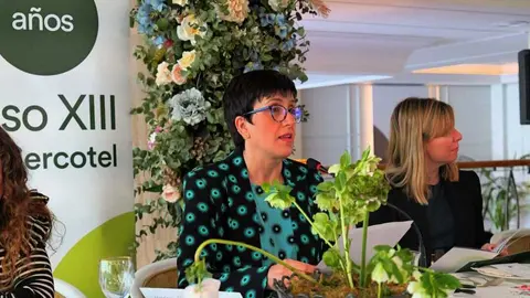 Imagen de la directora, Eva Gargallo, durante el desayuno informativo. (Comp&aacute;s)