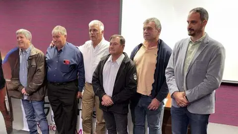Miembros de la ejecutiva regional y estatal de la UARM durante la presentaci&oacute;n. (Uni&oacute;n de Uniones)
