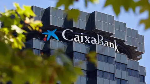 Exterior  del edificio corporativo en Barcelona. (CaixaBank)