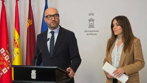 El concejal de Gesti&oacute;n Econ&oacute;mica del consistorio murciano, Jos&eacute; Francisco Mu&ntilde;oz, en rueda de prensa. (Ayuntamiento de Murcia)