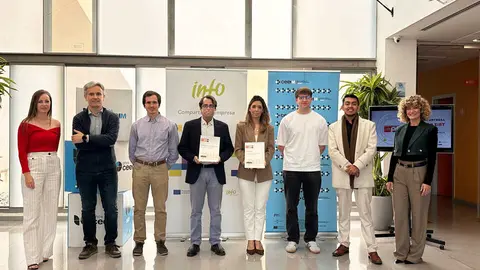 Acto de entrega de distinciones a empresas innovadoras de base tecnol&oacute;gica (EIBT). (CARM)