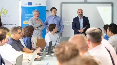 Primera sesi&oacute;n de la iniciativa &lsquo;Info Proyecta IA&rsquo;. (CARM)