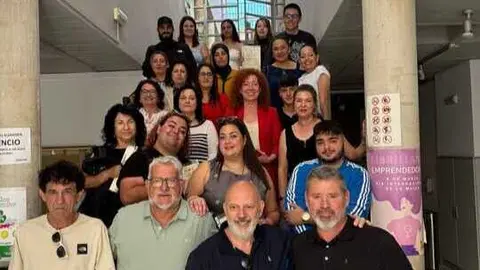 Entrega de diplomas a los participantes de los cursos de construcci&oacute;n sostenible del SEF en Librilla. (CARM)