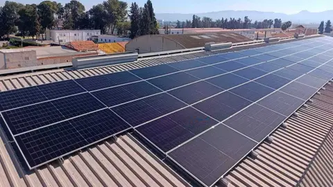 Placas solares de la Comunidad Energ&eacute;tica Local de Murcia. (Voltiva Eenergy)