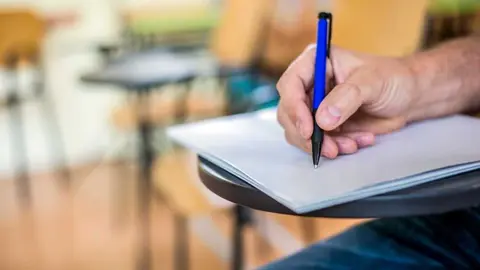 Imagen de archivo de un examen. (Freepik)