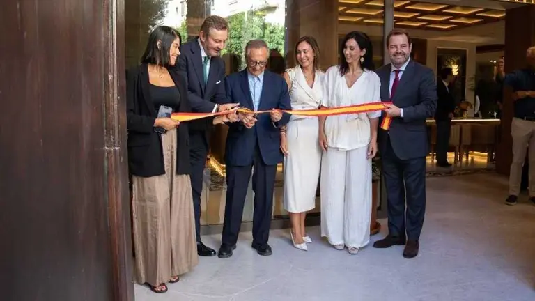Un momento durante el acto oficial de ianuguraci&oacute;n. (Barcel&oacute; Hotel Group)