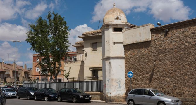 Exterior de la antigua cárcel de San Antón de Cartagena. 