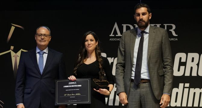 La ganadora al directivo Gran Empresa del año 2023, Laura Vera, CFO Primafrío.