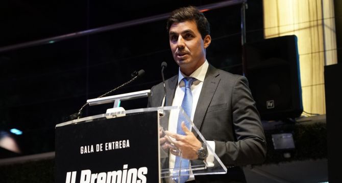 El ganador del premio al directivo PYME del año 2023, Pablo Franco Linares, CEO de Embargos a lo Bestia.