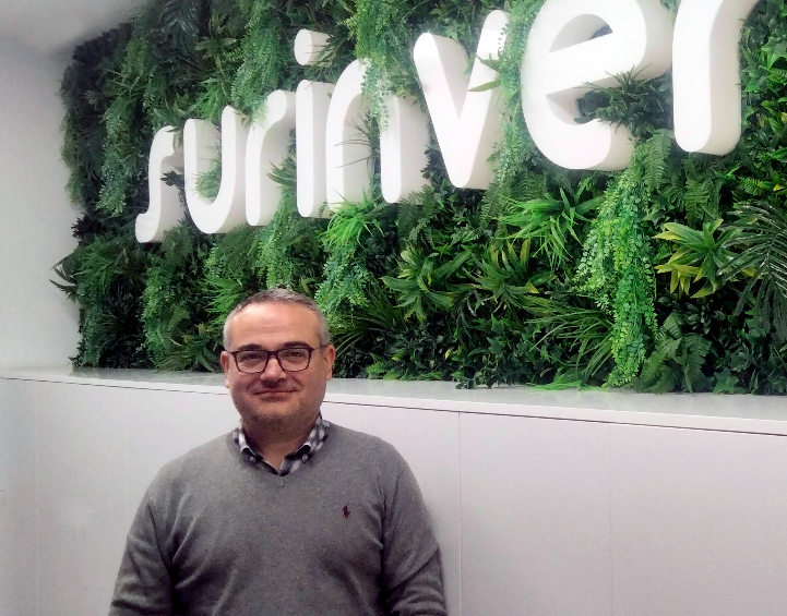 Salvador Hernández, Director General SURINVER