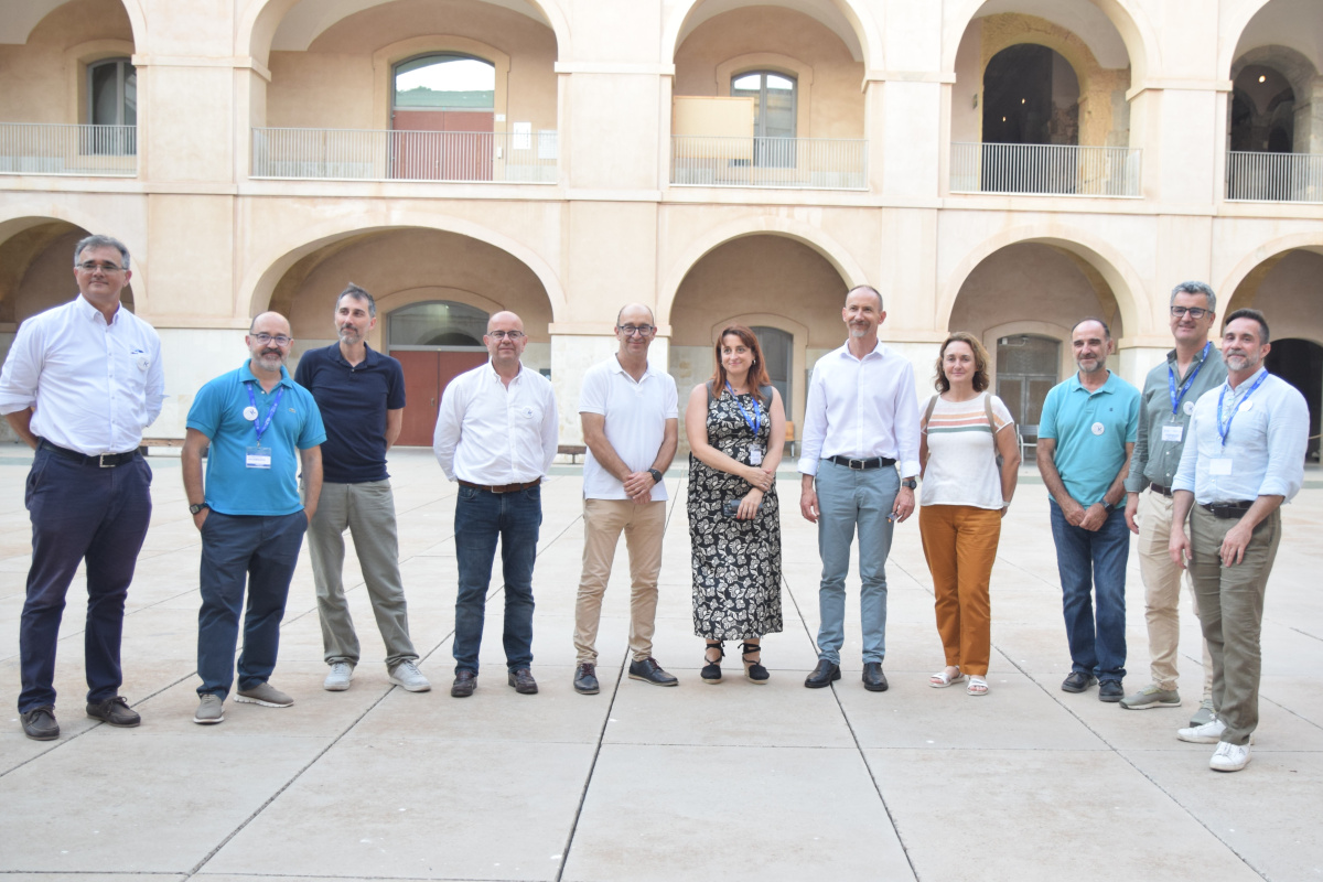 En la imagen, de izquierda a derecha: Antonio Guerrero, Juan Monzó, Pablo Pavón, Manuel Alcaraz, Roque Torres, Mariluz Maté, Mathieu Kessler, Arantxa Aznar, Ignacio Segado, José Juan Sánchez Manzanares y Manuel Ródenas.