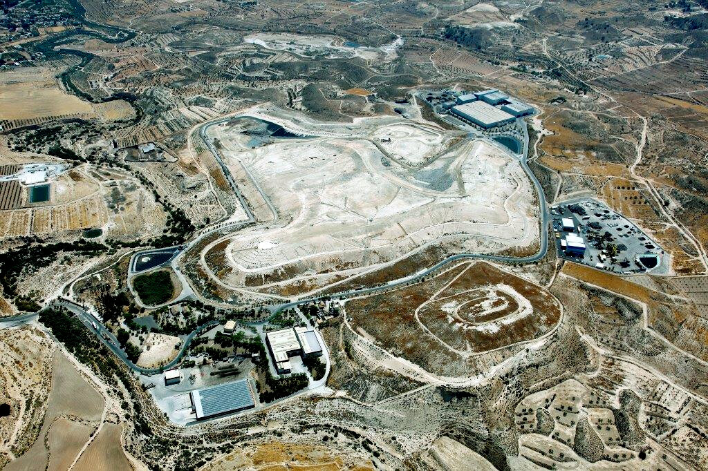 Vista aérea del Complejo Ambiental de Cañada Hermosa, un referente en valorización de residuos y producción de energía renovable en la Región de Murcia. (Prezero)