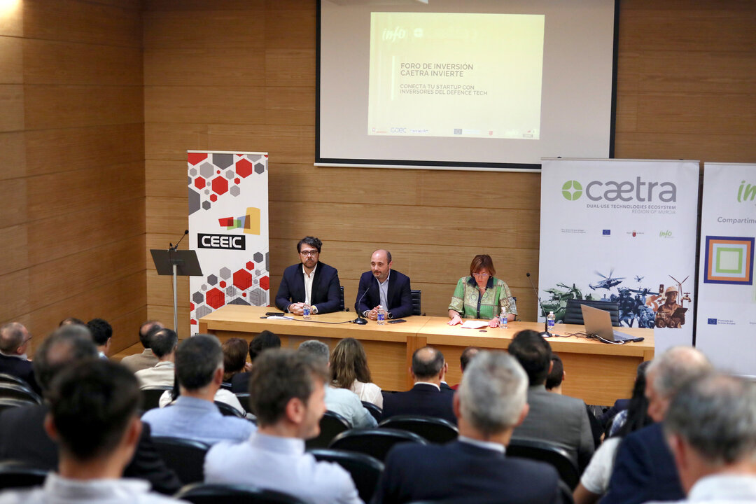 Imagen durante el desarrollo de la jornada. (CARM)