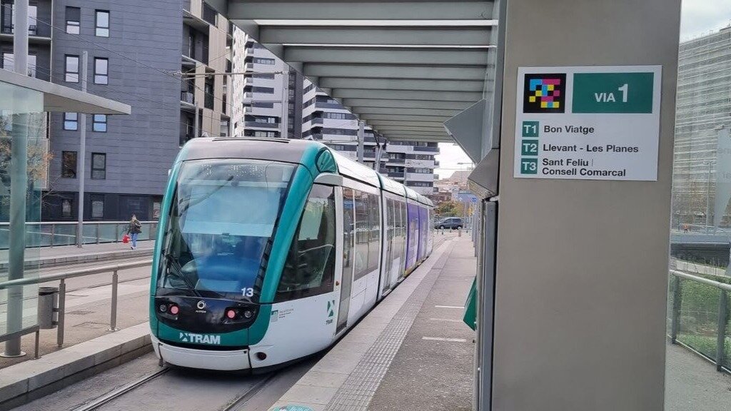 Códigos NaviLens en el transporte público. (Harmon)