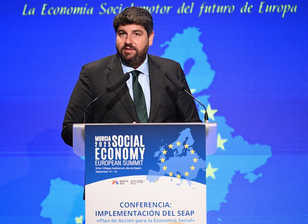El presidente de la Comunidad durante la inauguración. (CARM)