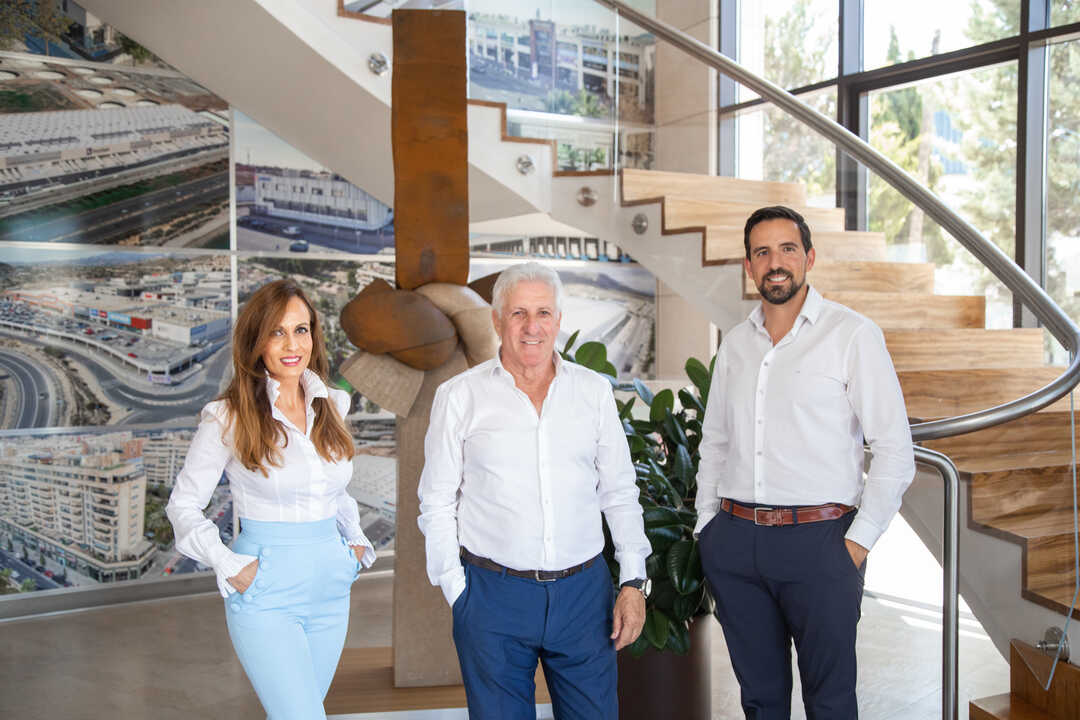 Saray Muñoz Rico, Francisco Muñoz Soriano y Francisco Muñoz Rico. (Inurban)