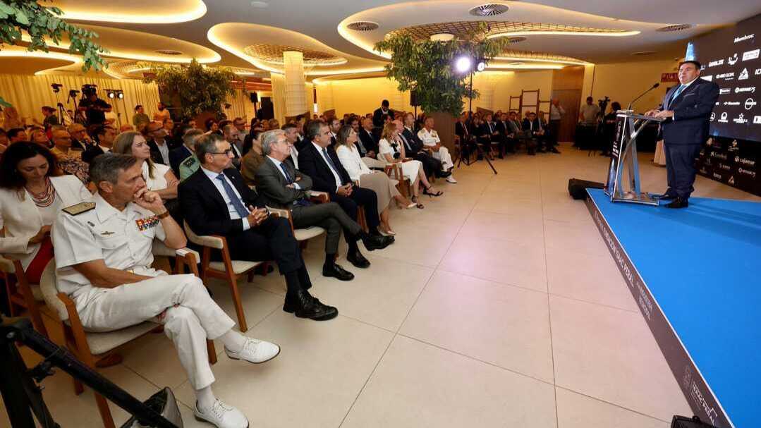 El presidente de la Fundación Isaac Peral, Alfonso Corbalán, durante su discurso. (Compás Comunicación)