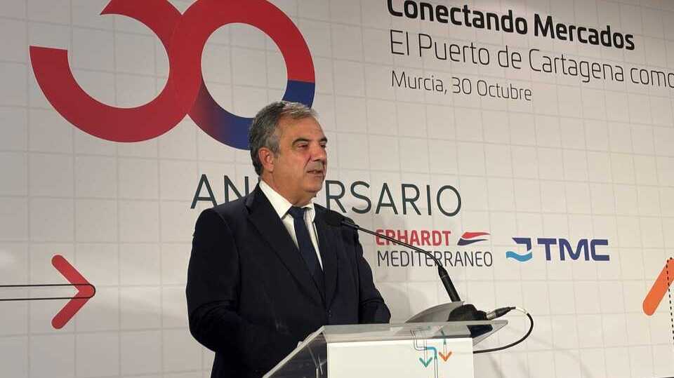 El consejero Juan María Vázquez durante su intervención en la jornada ‘Conectando Mercados: El Puerto de Cartagena como Hub Estratégico’. (CARM)