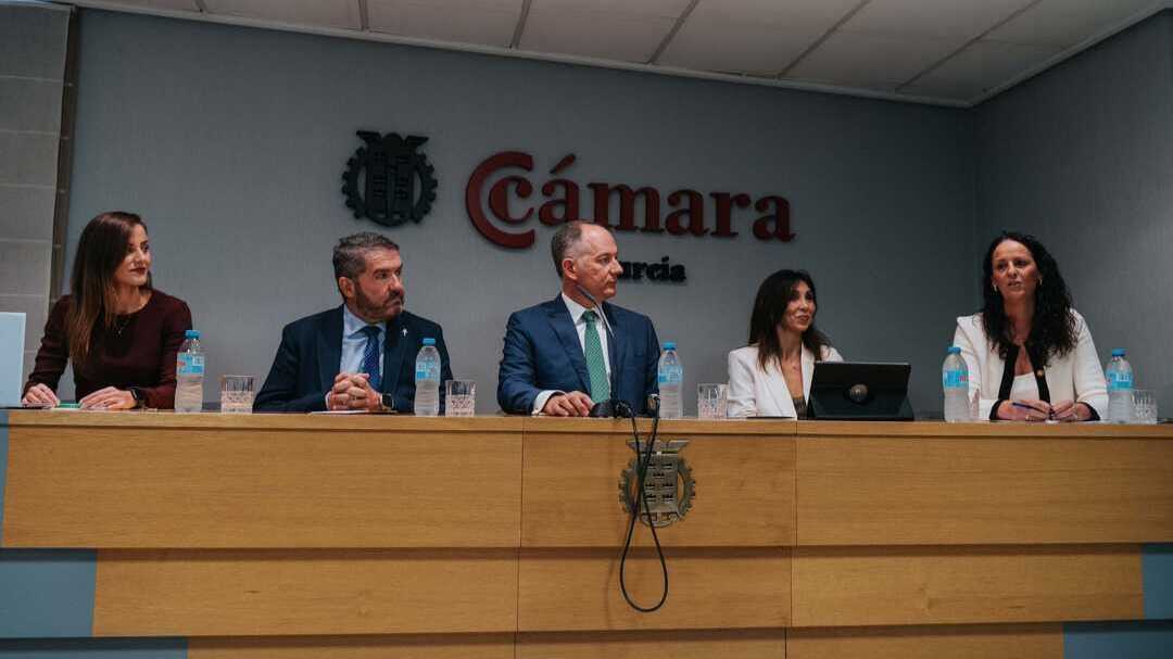 Un momento de la presentación del programa por el 60 aniversario de Caja Rural Regional. (Lalumier)