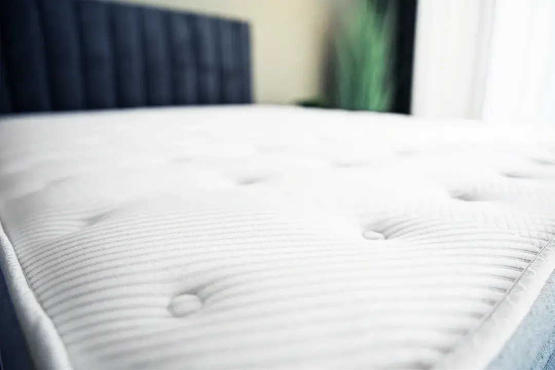Confort, soporte y salud: guía para elegir un colchón moderno