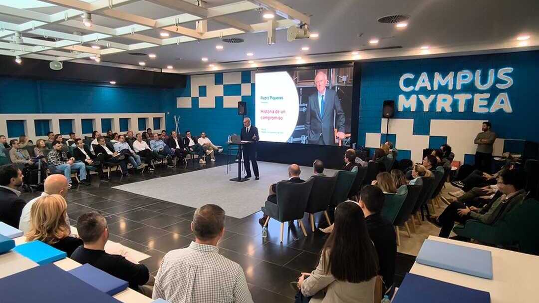El periodista Pedro Piqueras en un acto celebrado en Myrtea. (Campus Myrtea)