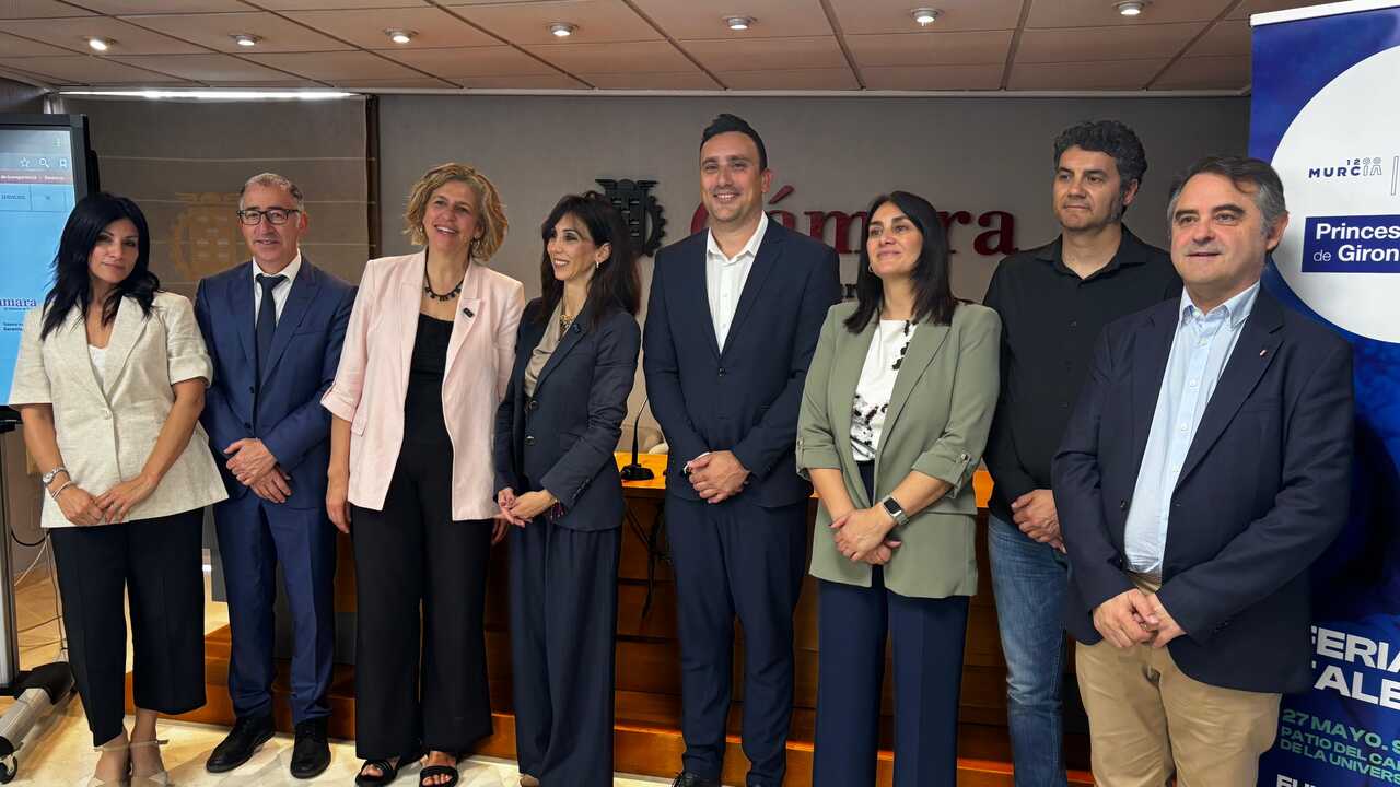 Representantes de la Cámara de Comercio, Ayuntamiento de Murcia, la Universidad de Murcia y ENAE Business School
