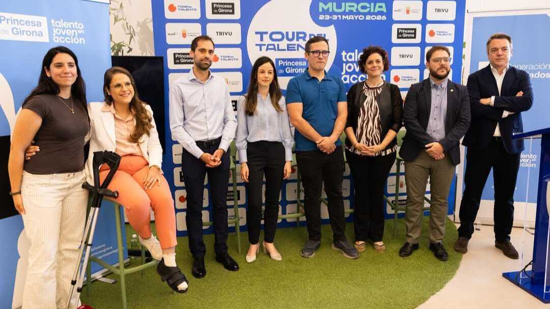 Finalistas del Premio Princesa de Girona de Investigación durante la presentación de candidatos en Universae junto a su CEO, Francisco Cámara. (Universae)